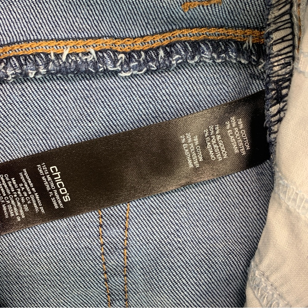 Chicos So Slimming Slim Crop Leg Jeans Women's Medium Wash Denim - Size 6 (0.5) - Picture 9 of 14